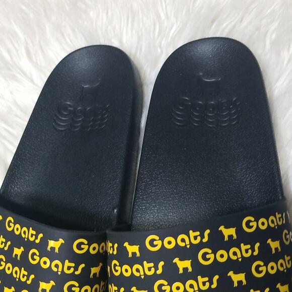 NWOT Goats Yellow and Black Pool Slide Sandals - Picture 2 of 4